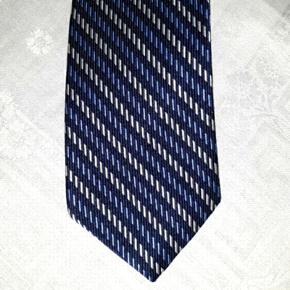 Joseph & Lyman blue and white striped silk tie